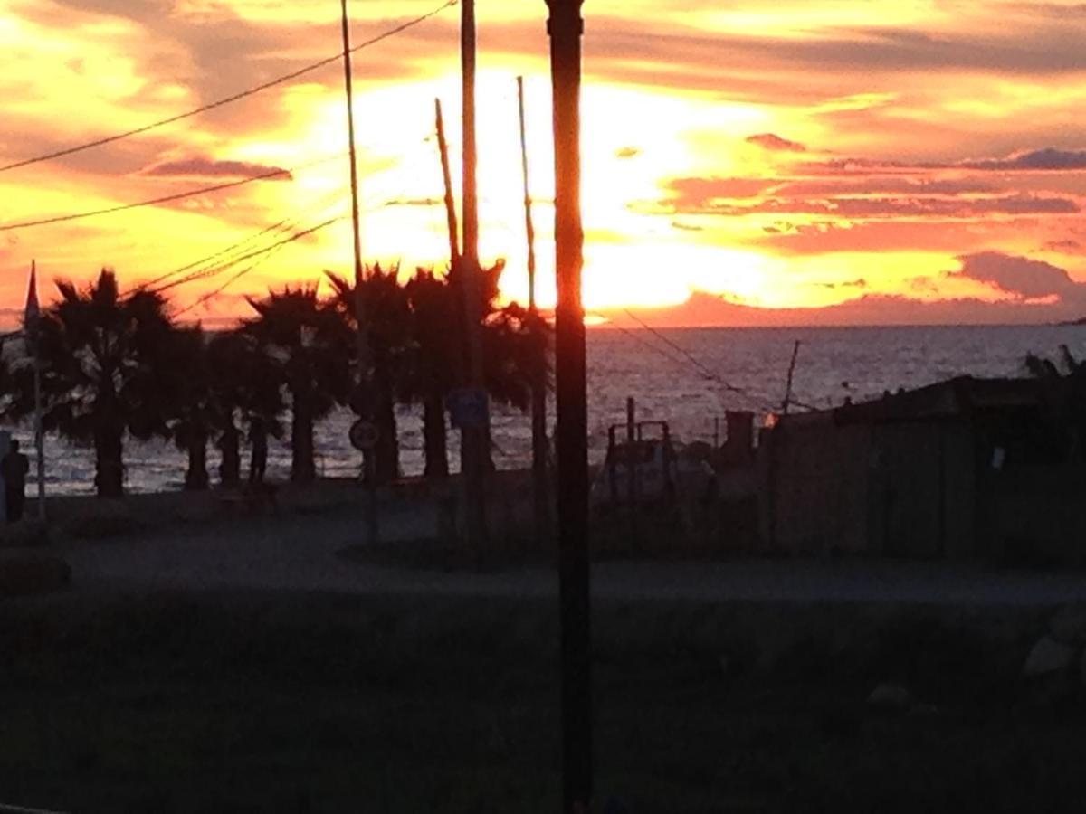 Chez Alison! Central Nerja Apt Luaran gambar