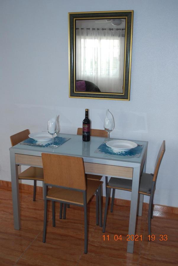Chez Alison! Central Nerja Apt Luaran gambar